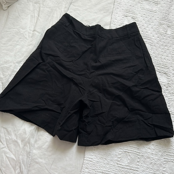 Baggy trouser shorts - Picture 3 of 3